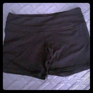Lululemon short biking shorts